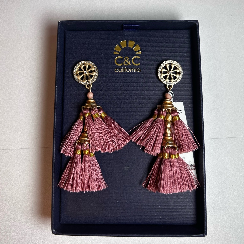 NWT with box dusty rose tassel earrings dangles gold tone
